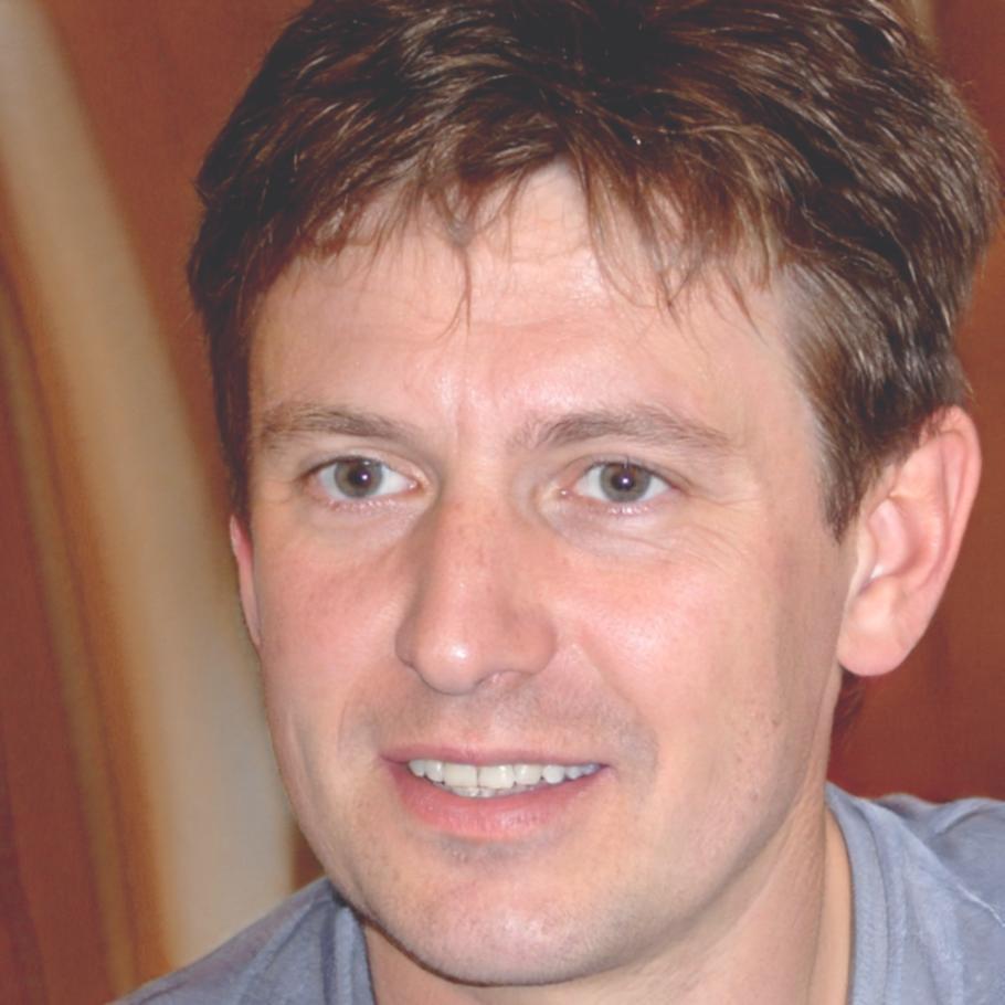 Преподаватель Олжас